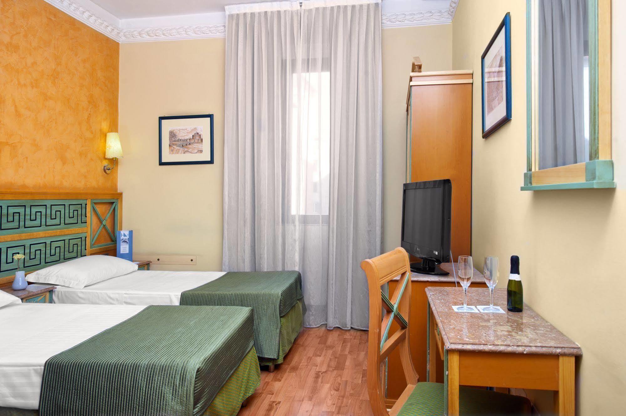 Exe Domus Aurea Hotel Rome Bilik gambar